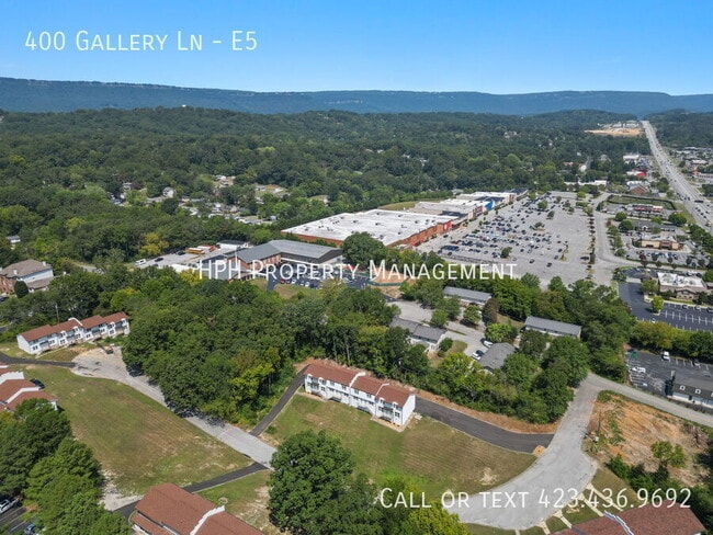 Building Photo - 400 Gallery Ln