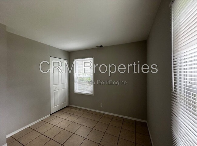 Building Photo - 3620 Beasley Dr