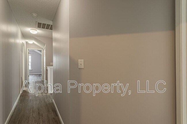 Building Photo - 736 Bent Hollow Ct