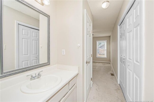 Building Photo - 1432 Rougemart Dr