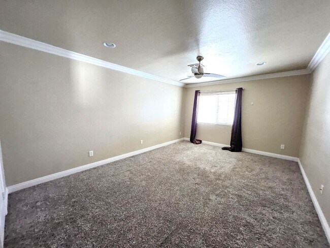 Building Photo - 432 Winthrop Pl