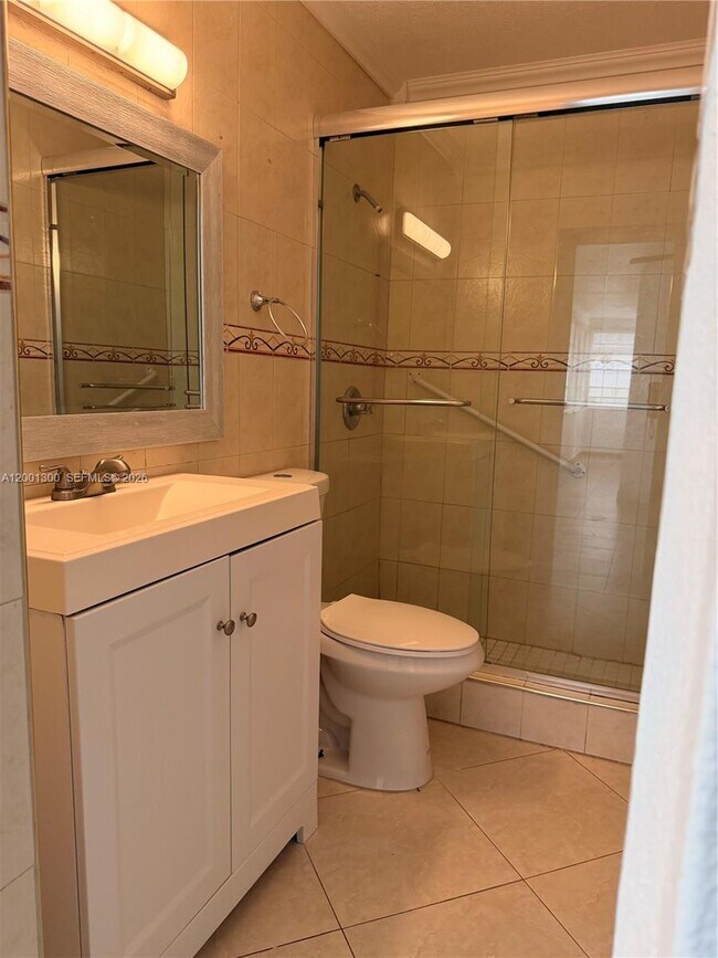 Building Photo - 6613 Evergreen Dr