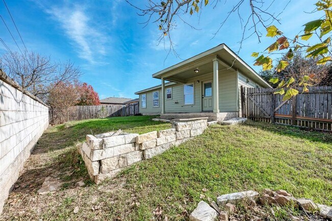 Building Photo - 13124 Winecup Mallow Trl