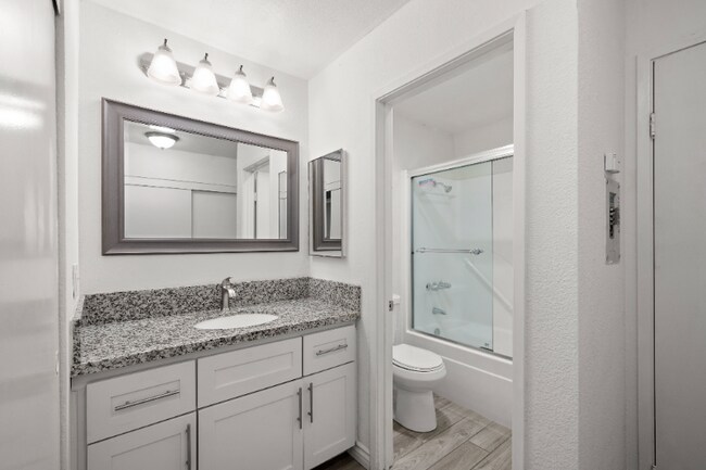 Building Photo - 7932 Mission Center Ct