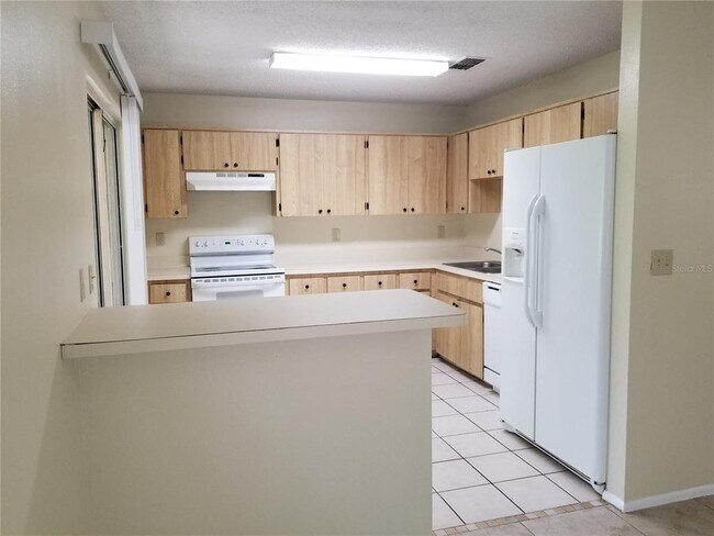 Building Photo - 8202 Broward Pl