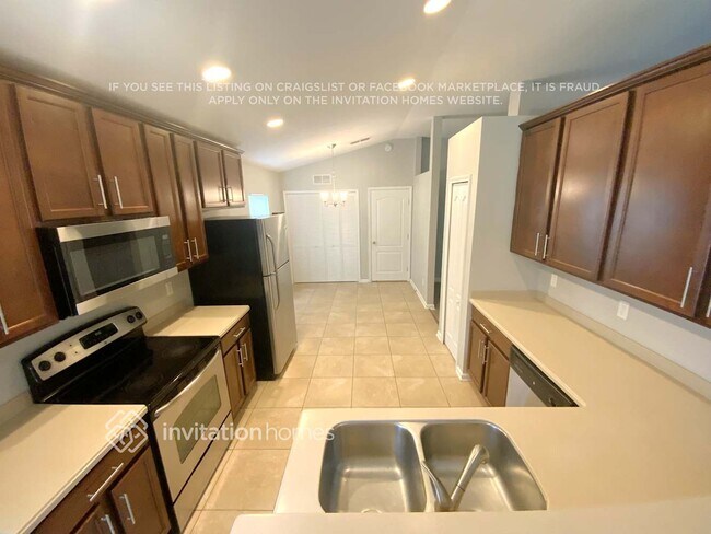 Building Photo - 284 Timberwood Dr