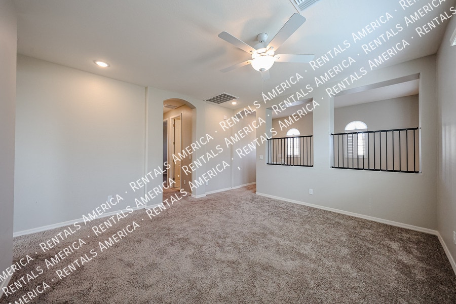 Building Photo - 16215 W Camino de Oro