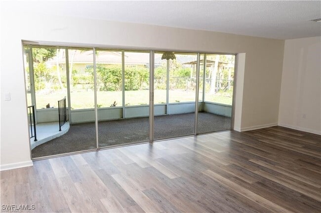 Building Photo - 5654 Eichen Cir