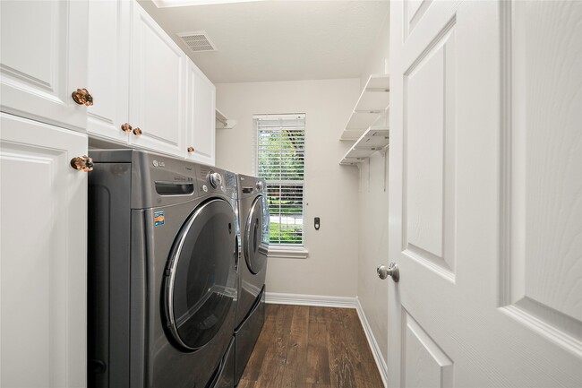 Building Photo - 22 Heron Hollow Ct