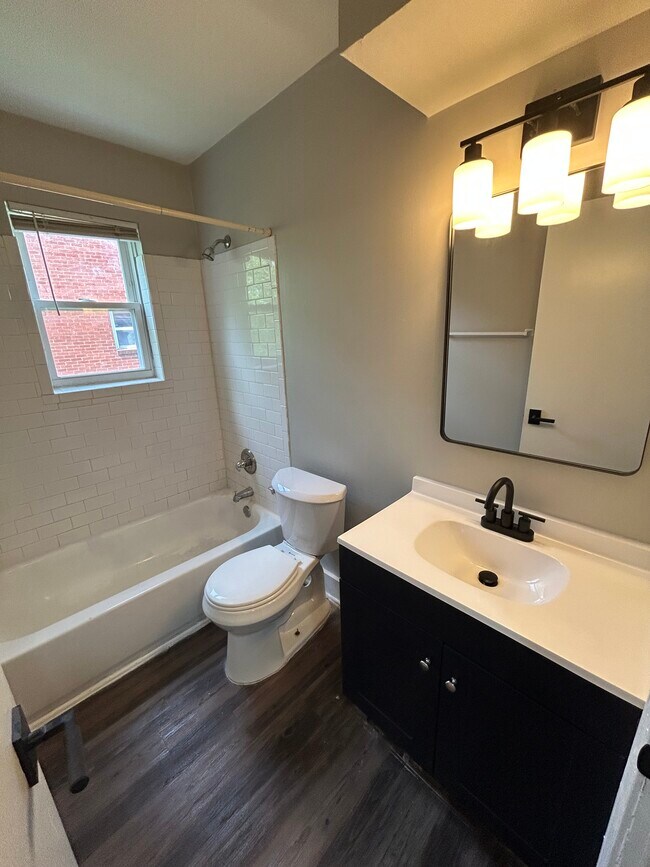 Building Photo - 3710 Noblitt Dr