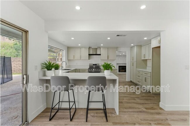 Building Photo - 1500 Aldea Dr