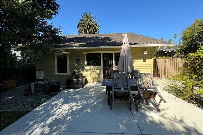 Building Photo - 1270 Mar Vista Ave