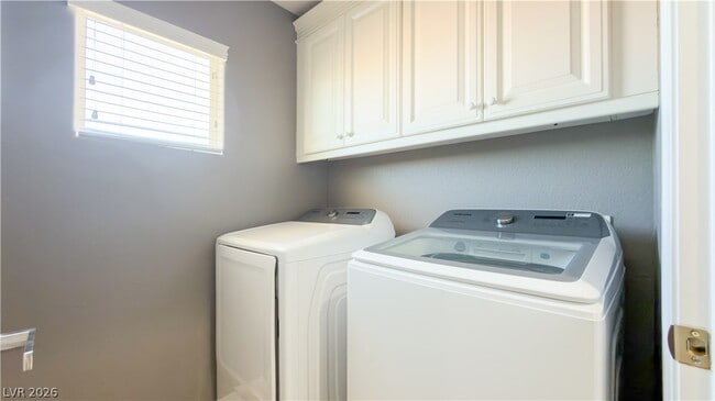 Building Photo - 3610 Pinnate Dr