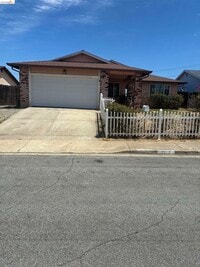 Building Photo - 2119 Sugartree Dr