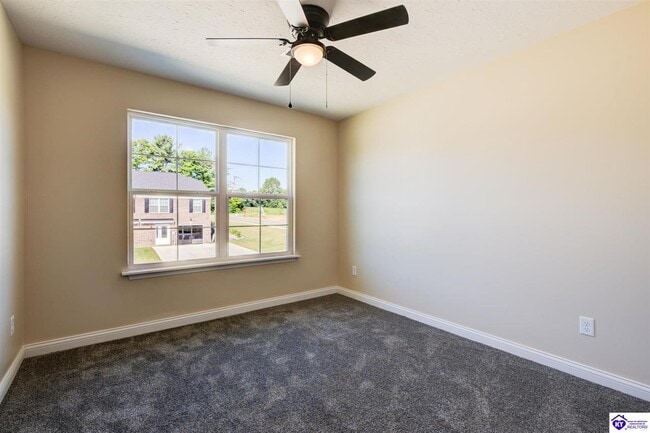 Building Photo - 203 Dixon Cir