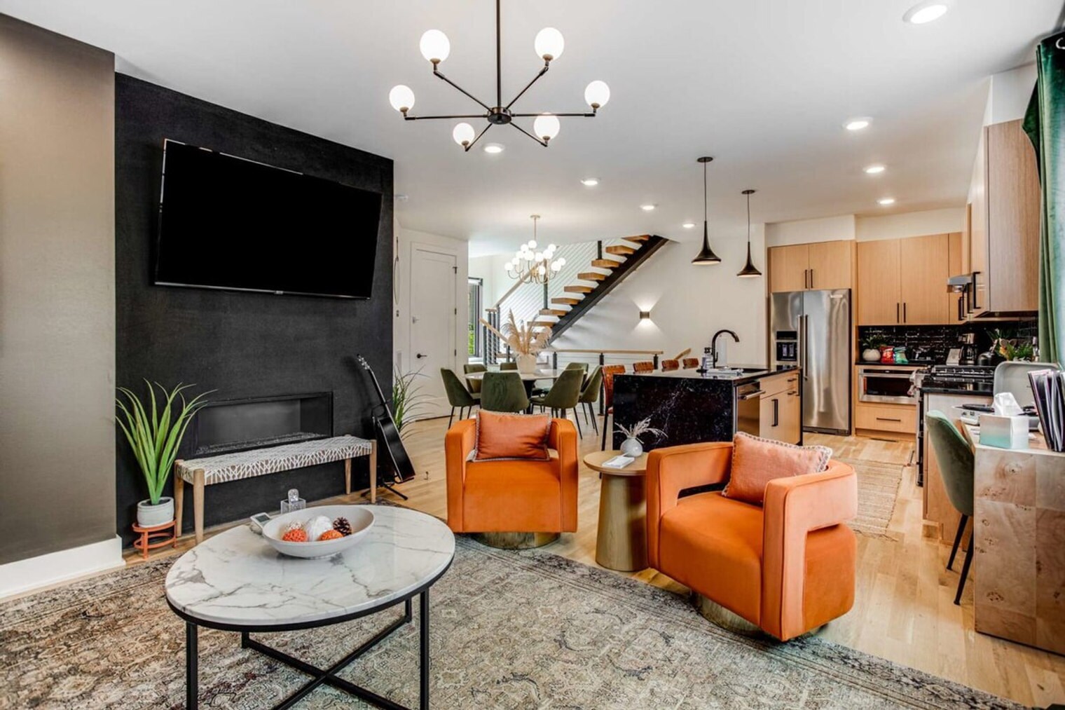 Building Photo - 1011 12th Ave S