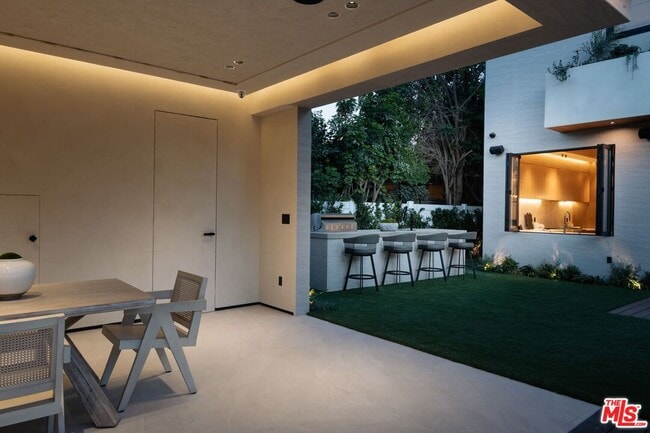 Building Photo - 13229 Hesby St