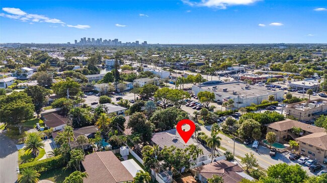 Building Photo - 2616 Middle River Dr