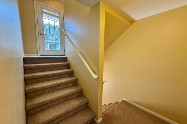 Building Photo - 1091 Beaver Run