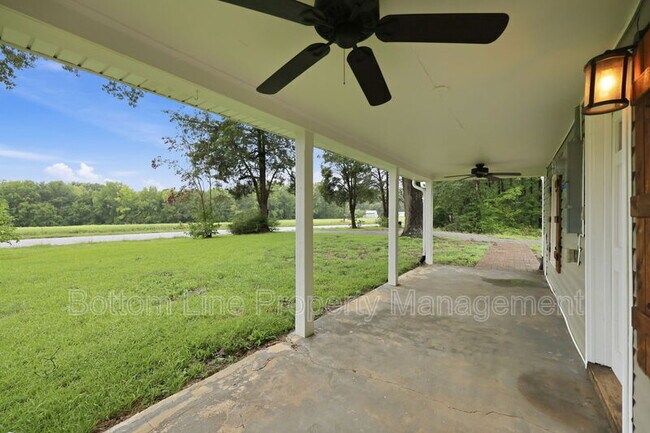Building Photo - 10317 NC 42