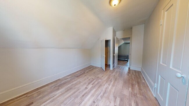 Building Photo - 4217 Hyde Ave