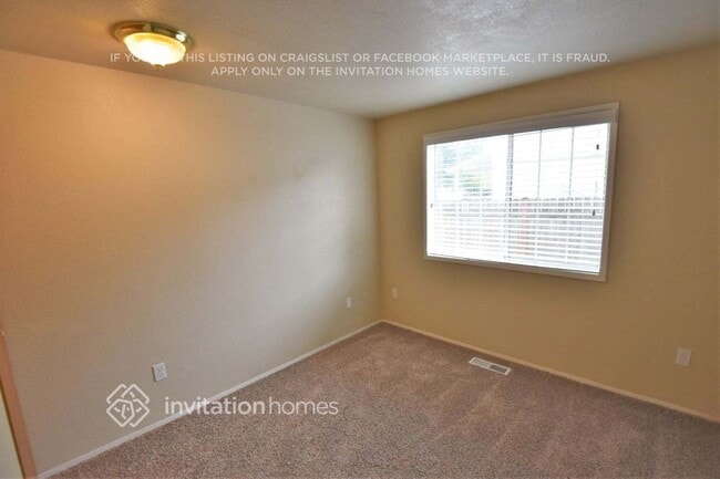 Building Photo - 15505 18th Ave Ct E