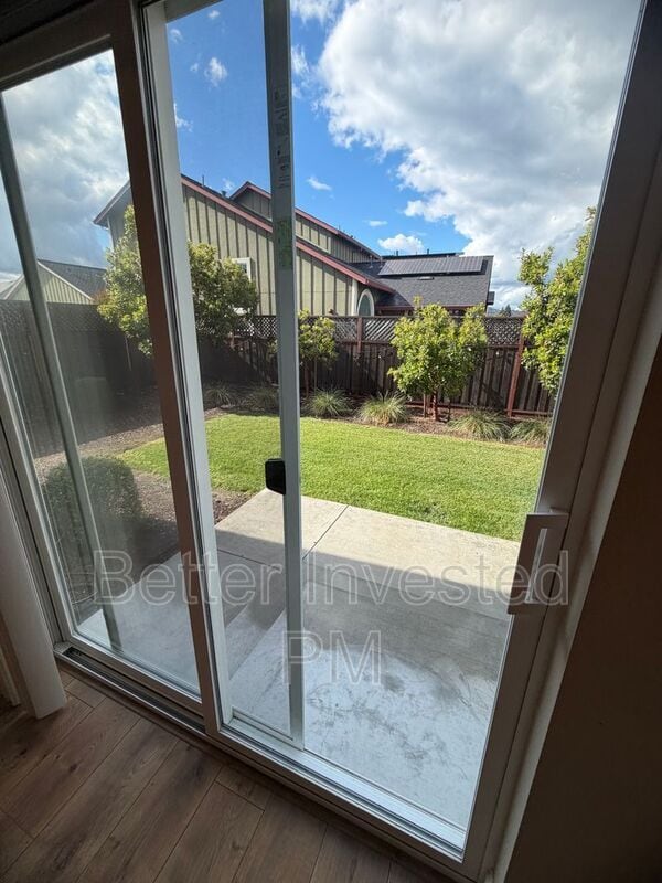 Building Photo - 1601 Keoke Ct