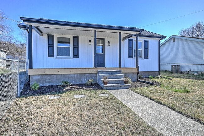 Building Photo - 502 Colorado St