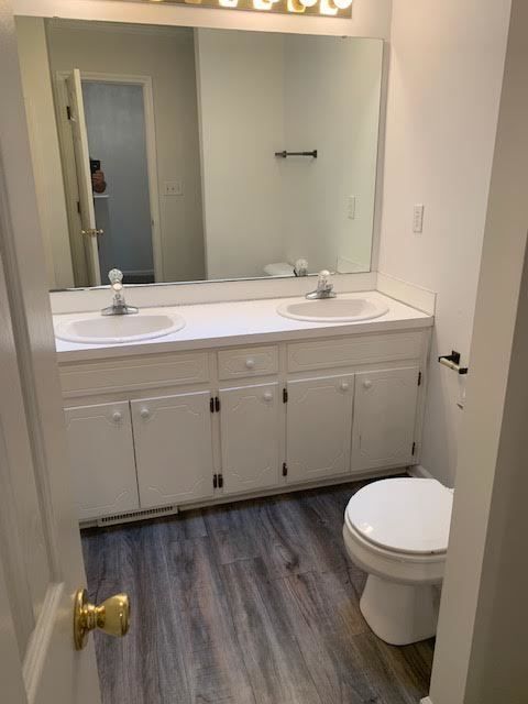 Building Photo - 3923 Sterling Pointe Dr