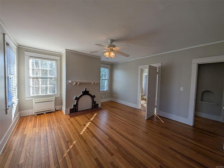 Building Photo - 2166 College St