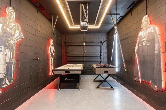Building Photo - 755 Driving Range Ct