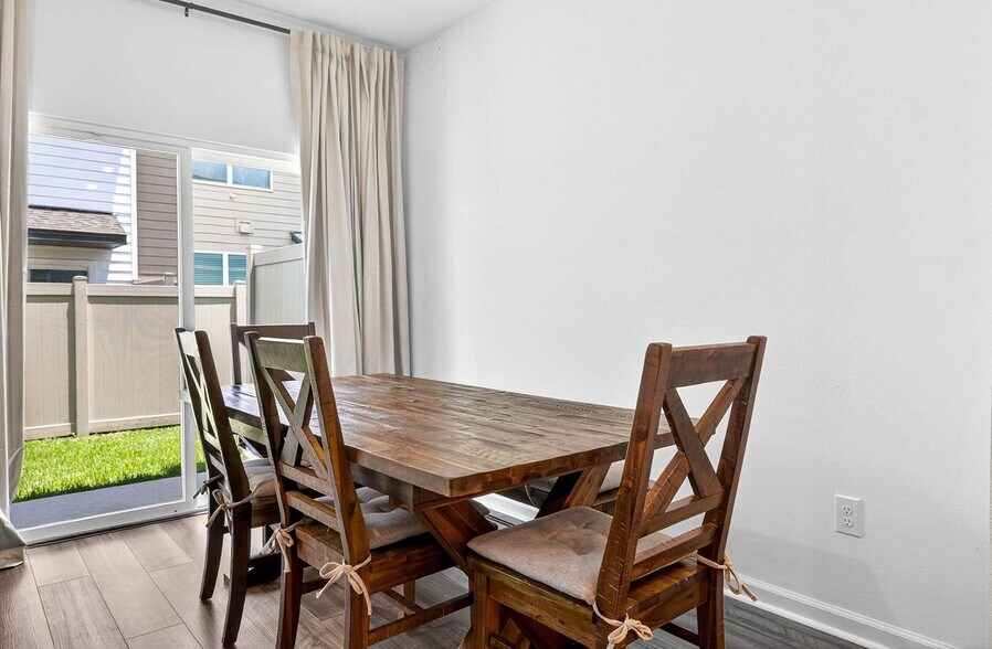 Building Photo - 6150 Calle Ochoa St