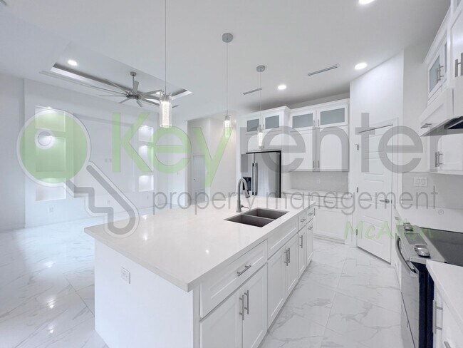 Building Photo - Beautiful  Upgarded 3 b/2.5 bath Home in Alton.Don't Miss Out!