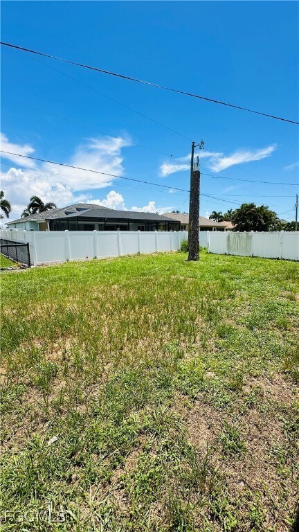 Building Photo - 4417 SW 15th Pl