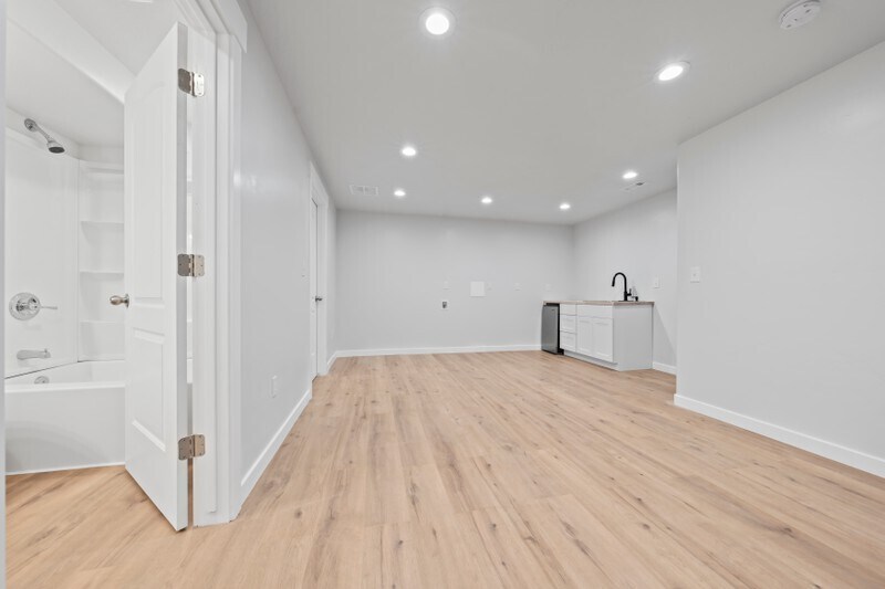 Building Photo - 13933 S Wide Rdg Wy