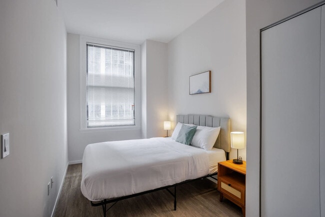 Building Photo - 9-JAN-JAN E 4th St