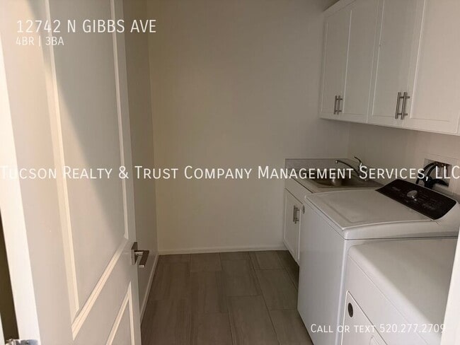 Building Photo - 12742 N Gibbs Ave