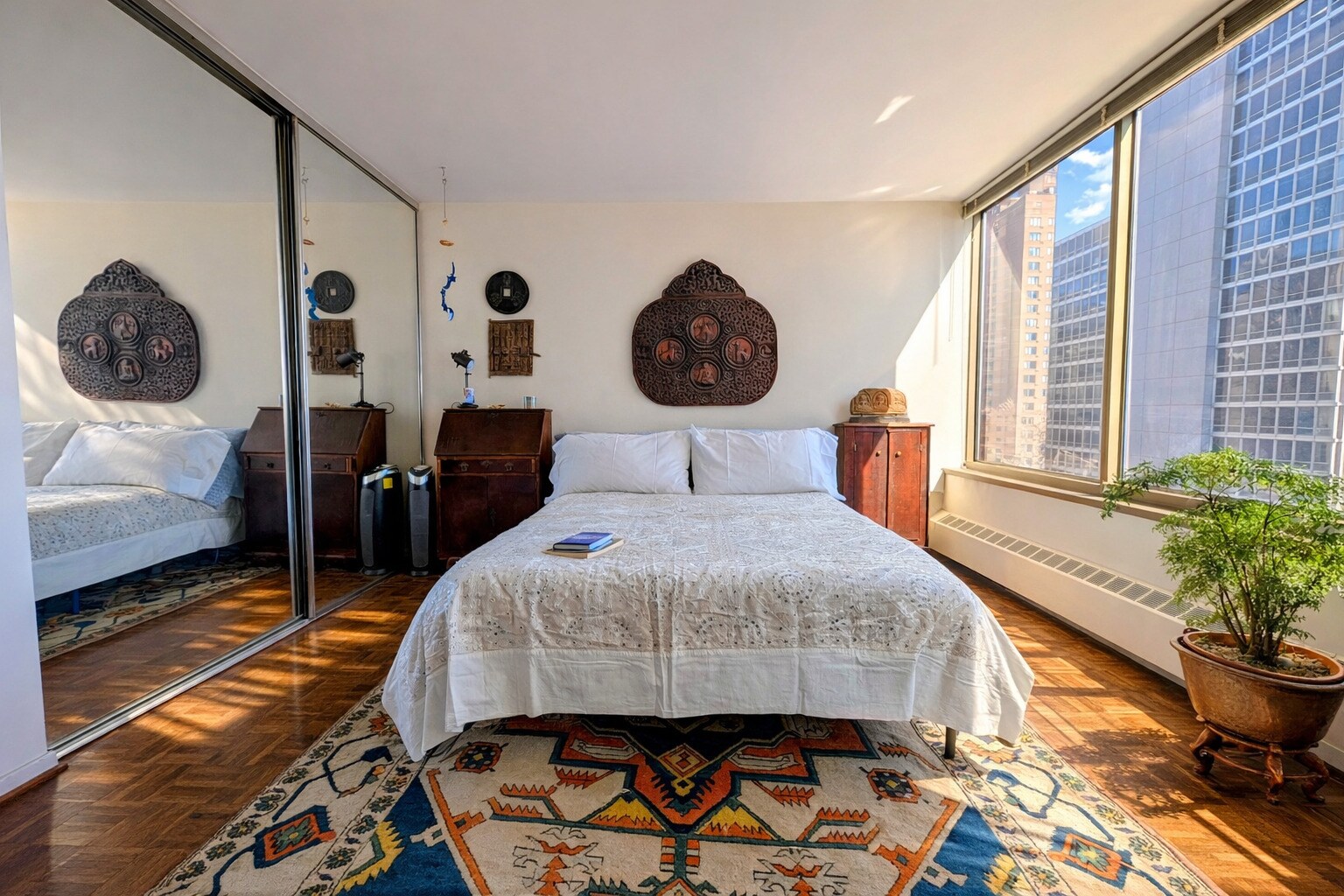 Building Photo - 360 W Wellington Ave