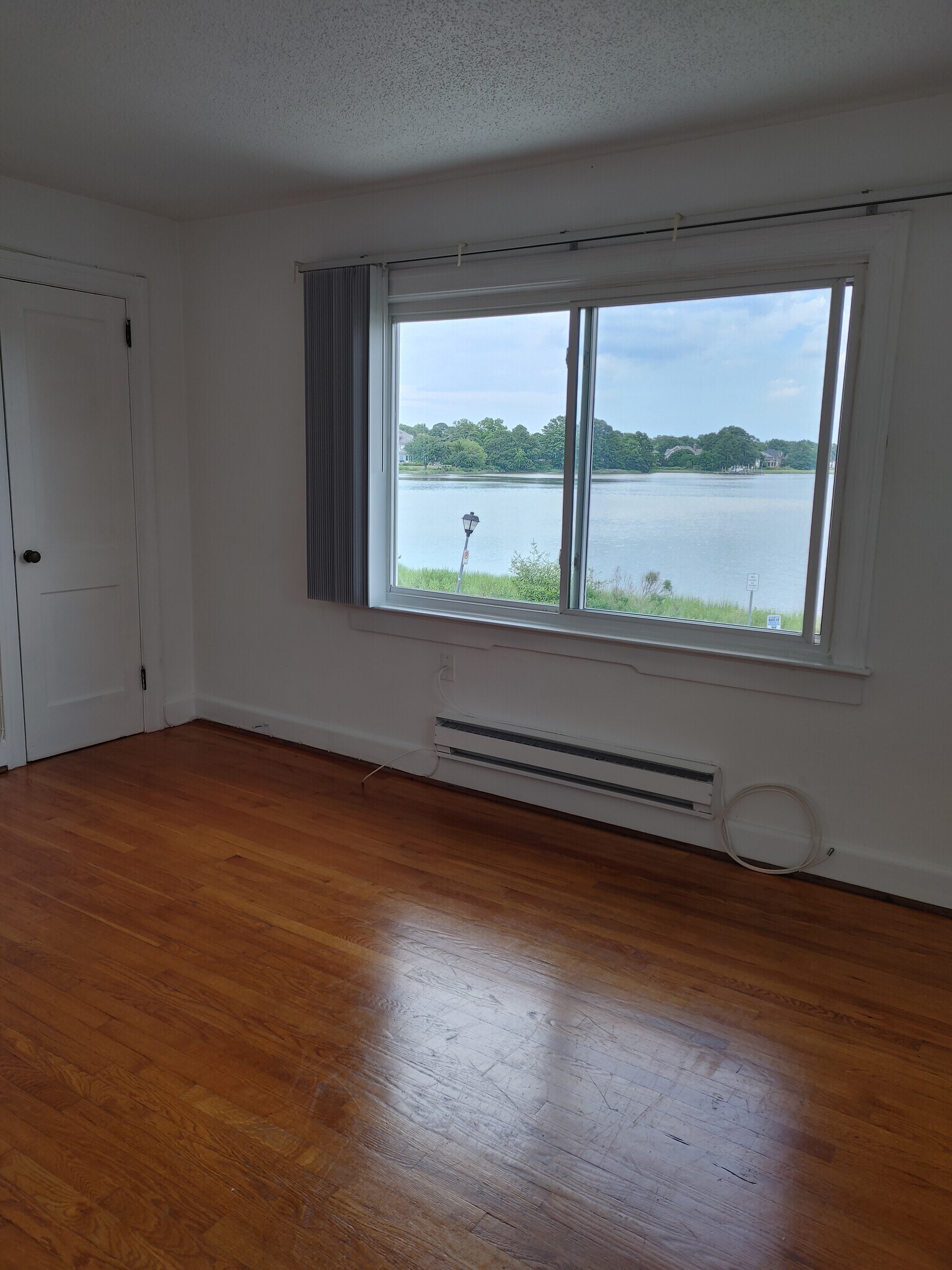 Living Room - 3837 Beach Ave