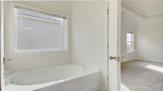 Building Photo - 5191 Woodline View Cir