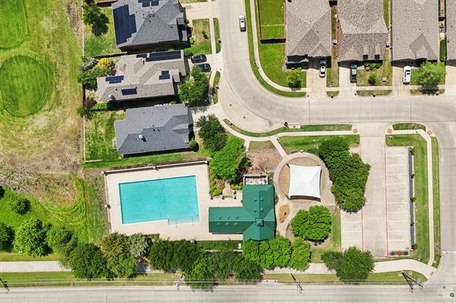 Building Photo - 9405 Fenway Dr