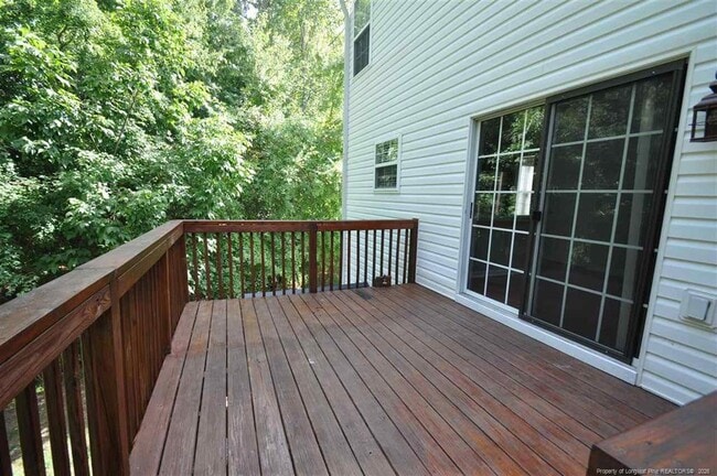 Building Photo - 117 Tiverton Woods Dr