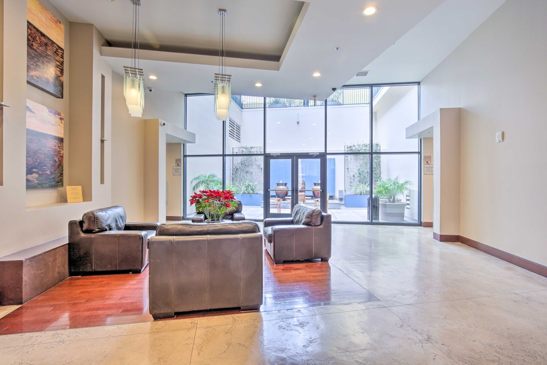 Building Photo - 530 K St