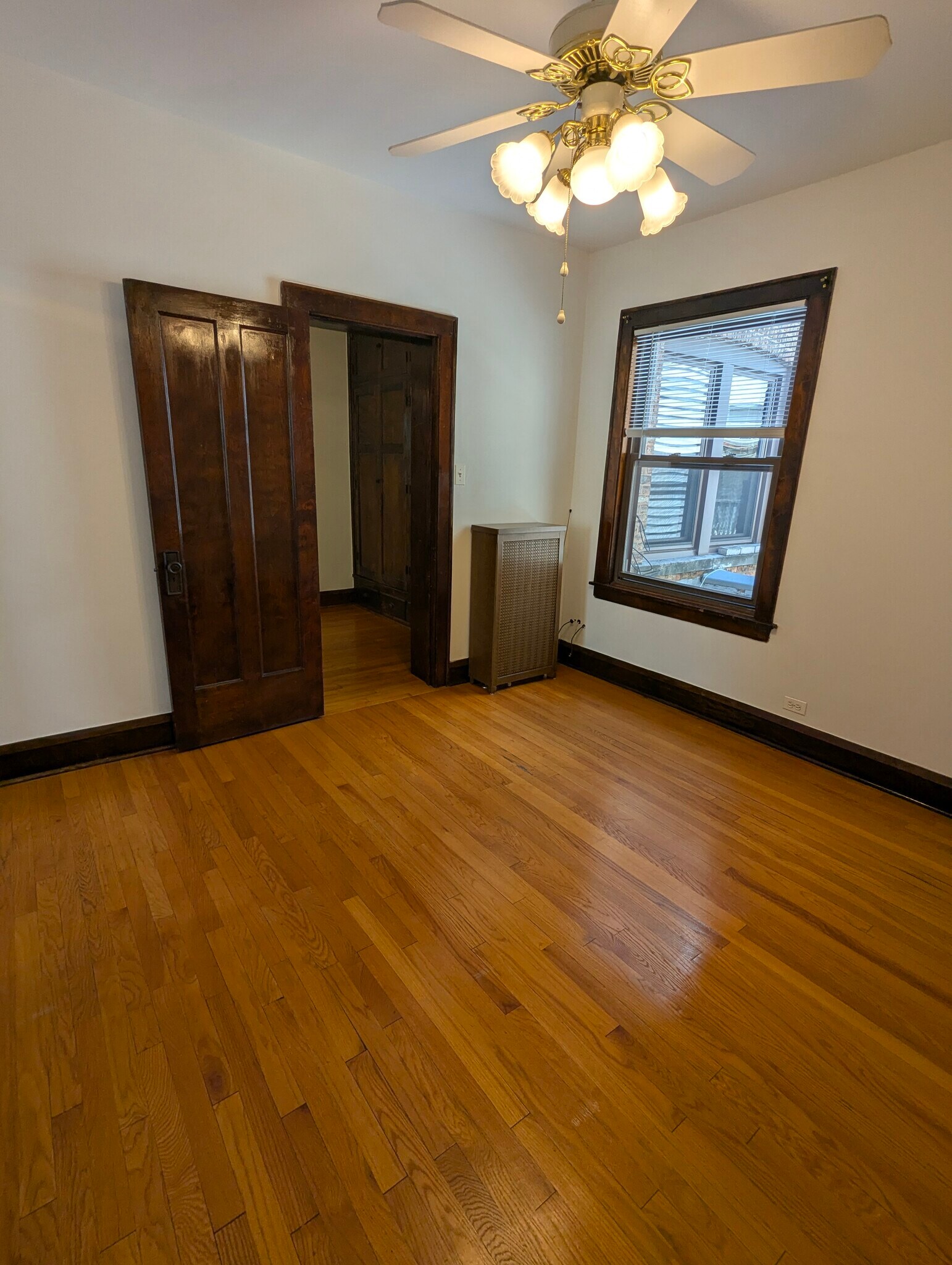 Building Photo - 3546 N Meade Ave