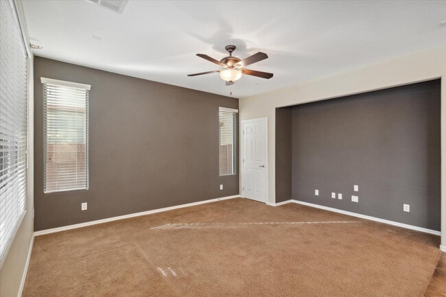 Building Photo - 18815 E Swan Dr