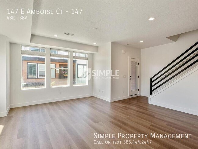 Building Photo - 147 E Amboise Ct