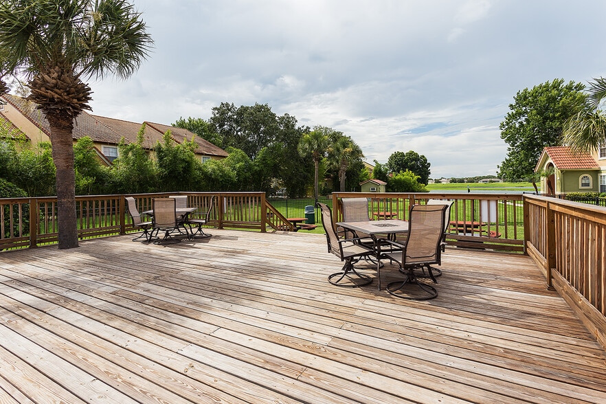 Building Photo - 421 Fountainhead Cir