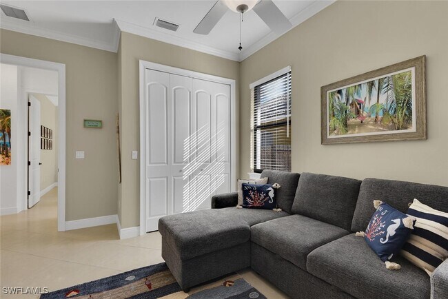 Building Photo - 707 104th Ave N