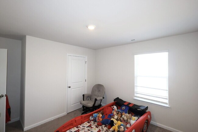 Building Photo - 7001 Batten Ct