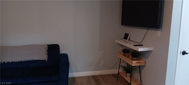 Building Photo - 5045 Spencer St